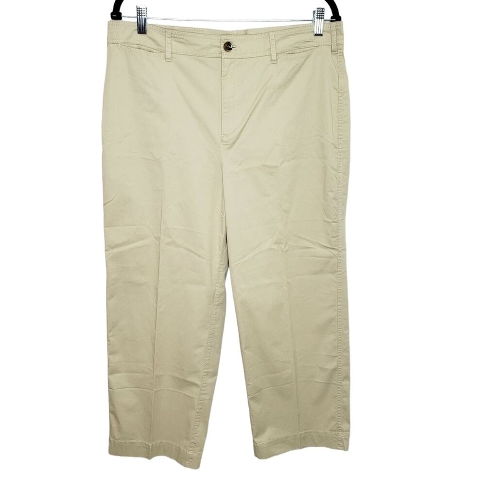 Chico's Flat Front Lightweight Pocketed Pants